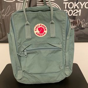 Fjall raven Kanken full size backpack - BARELY USED